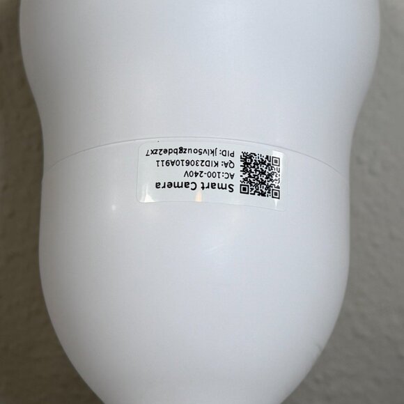 LaView Wi-Fi Smart Light Bulb L2 2K Security Camera Pan Tilt IP HD Cam (2-Pack) - Picture 9 of 14